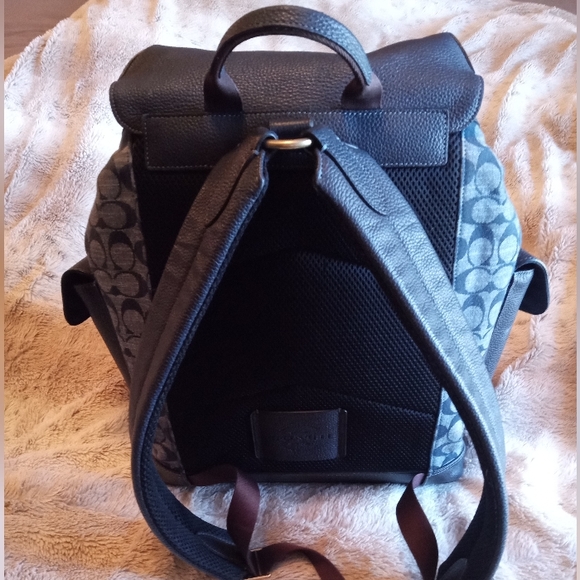 Coach Backpack - Picture 3 of 6